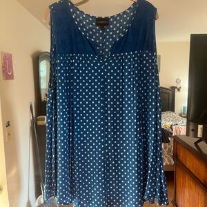 Lane Bryant Blue Sleeveless Polka Dot Blouse